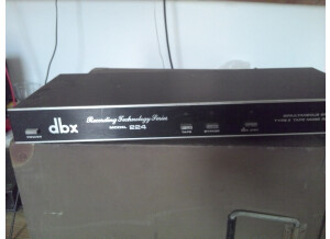 dbx 224 (55315)