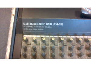 Behringer Eurodesk MX2442 (93257)