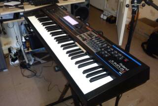 Roland JUNO-Gi