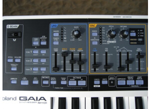 Roland GAIA SH-01 1