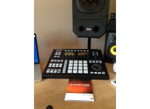 Native Instruments Maschine Studio - Black