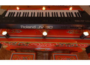 Roland JV-30 (82648)