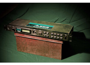 Alesis D4 (77933)