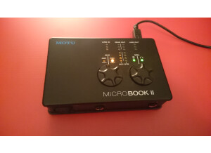 MOTU MicroBook II (379)