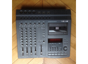Tascam Portastudio 424 (65999)
