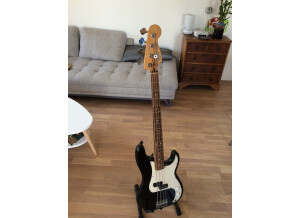 Fender Standard Precision Bass