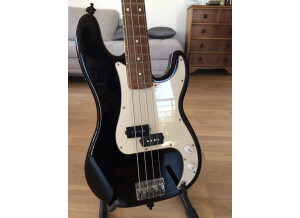 Fender Standard Precision Bass