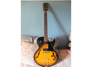 Gibson ES-135 (23014)