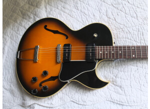 Gibson ES-135 (7459)