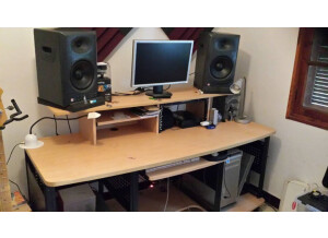 Studio Rta Producer Station (64058)