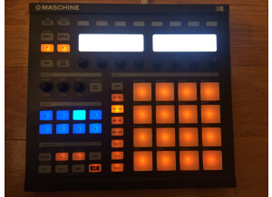 Native Instruments Maschine MKI (2200)