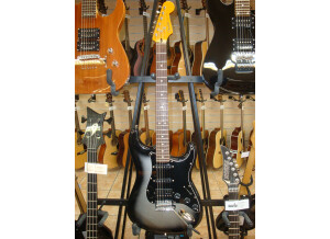 Fender Modern Player Stratocaster HSS (22499)