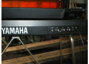 Yamaha DSR 2000 (48527)