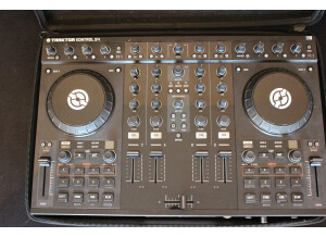 Native Instruments Traktor Kontrol S4 (74557)