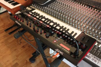 Roland JD-Xi Roland JD-Xi