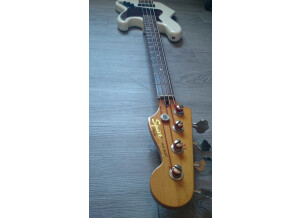 Squier Classic Vibe Jazz Bass '60s (89925)