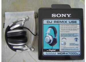 Sony MDR-V700DJ (33953)