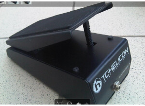 TC Helicon Expression Foot pedal