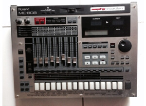 Roland MC-808 (74477)