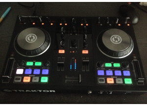 Native Instruments Traktor Kontrol S2 mk2 (23704)