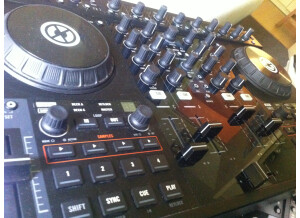 Native Instruments Traktor Kontrol S4 (20934)