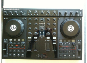 Native Instruments Traktor Kontrol S4 (32487)