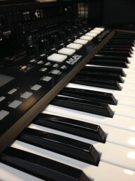 Akai Advance 49 Akai Advance 49