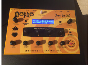 Dave Smith Instruments Mopho (36990)