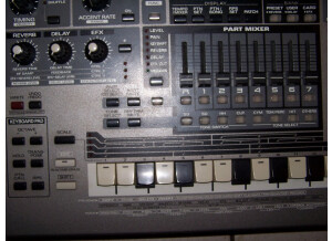 Roland MC-505 (2524)
