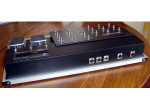 Axess Electronics FX1 MIDI Footcontroller (74729)