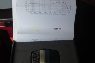 AKG D 12 VR