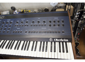 Oberheim OB-8 (82001)