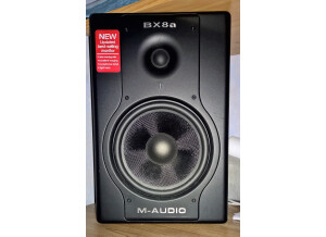 M-Audio BX8a Deluxe (35779)