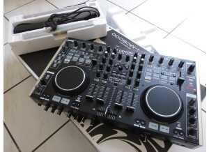Denon DJ DN-MC6000 (61242)