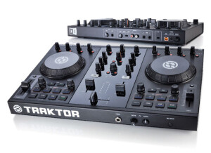 Native Instruments Traktor Kontrol S2 (12035)