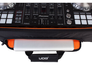 Native Instruments Traktor Kontrol S2 (6398)