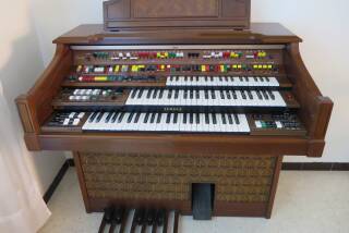 Yamaha Electone D85