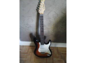 Fender Stratocaster Squier Series (37140)