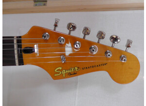 Fender Stratocaster Squier Series (8563)