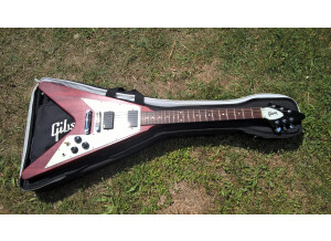 Gibson Flying V Faded - Worn Cherry (85811)