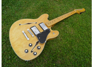 Fender Modern Player Starcaster