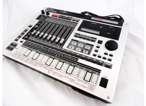 Roland MC-808 (41958)