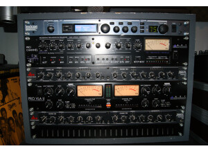 Roland JV-880 (33997)