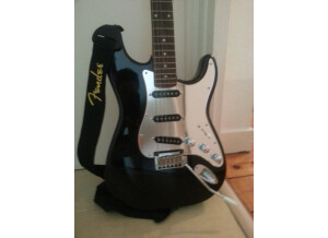 Squier Black and Chrome Standard Stratocaster HSS (44019)