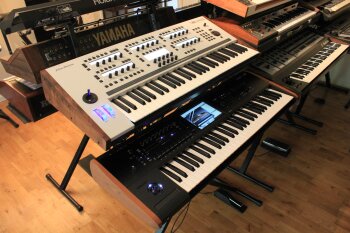 Korg Kronos 2 Korg Kronos 2