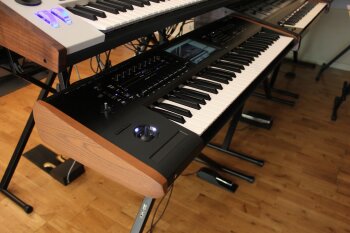 Korg Kronos 2 Korg Kronos 2