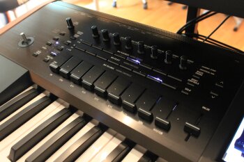 Korg Kronos 2 Korg Kronos 2