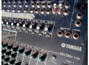 Yamaha MG206C-USB (82273)