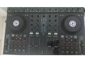 Native Instruments Traktor Kontrol S4 mk2 (14466)