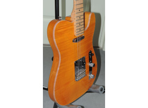 Fender Select Carved Maple Top Telecaster